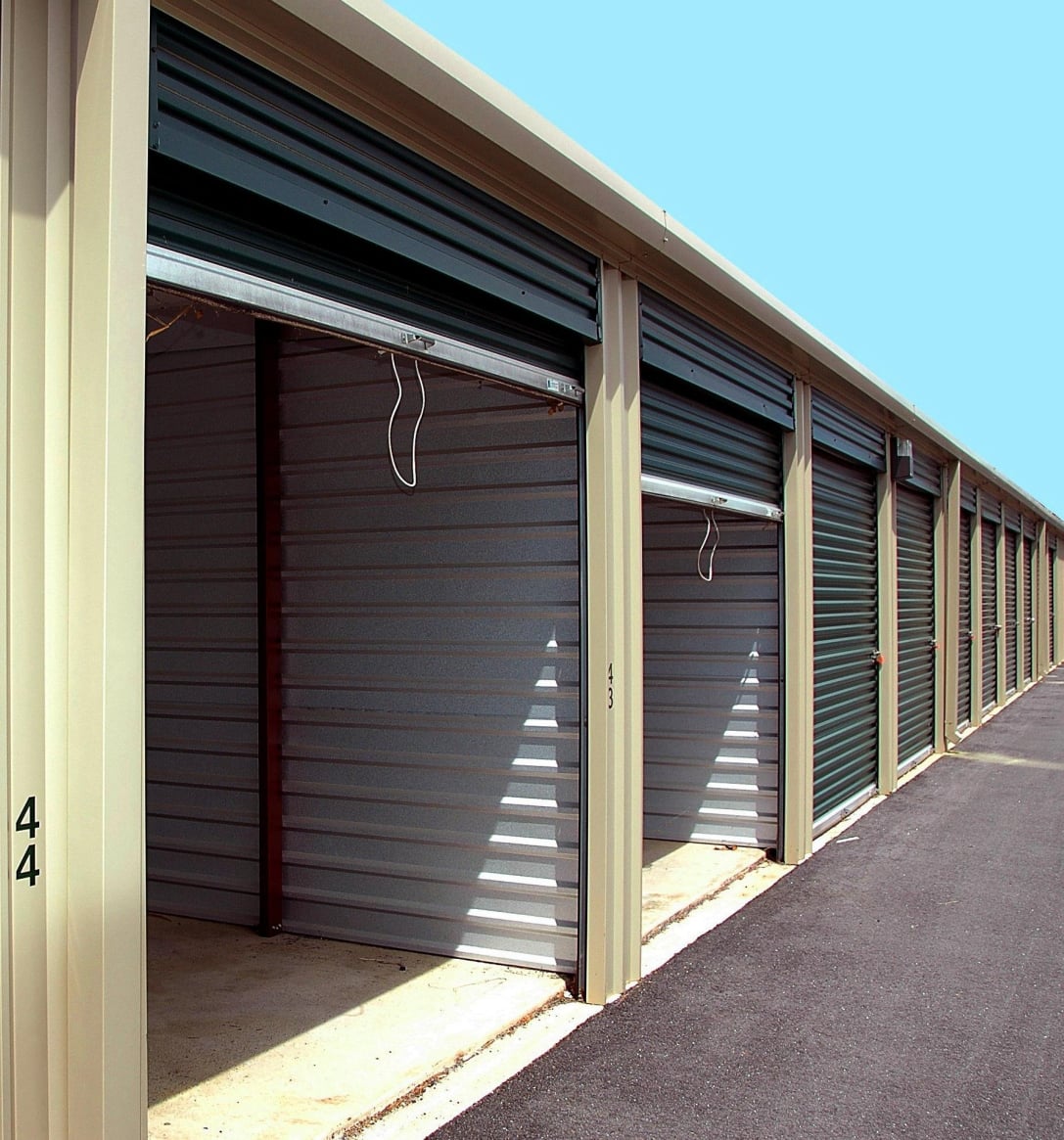 Storage/garage units